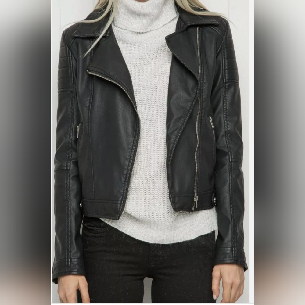 BRANDY MELVILLE FAUX LEATHER MOTO BIKER JACKET